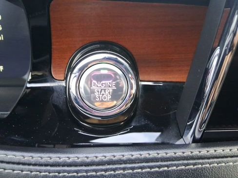 Used 2021 Lincoln Corsair Reserve w/ Equipment Group 201A image 24