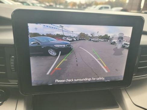 Certified 2022 Ford Explorer XLT image 20