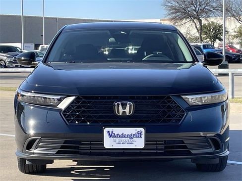 Certified 2025 Honda Accord LX image 6