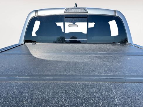 Used 2020 Toyota Tacoma TRD Sport image 26