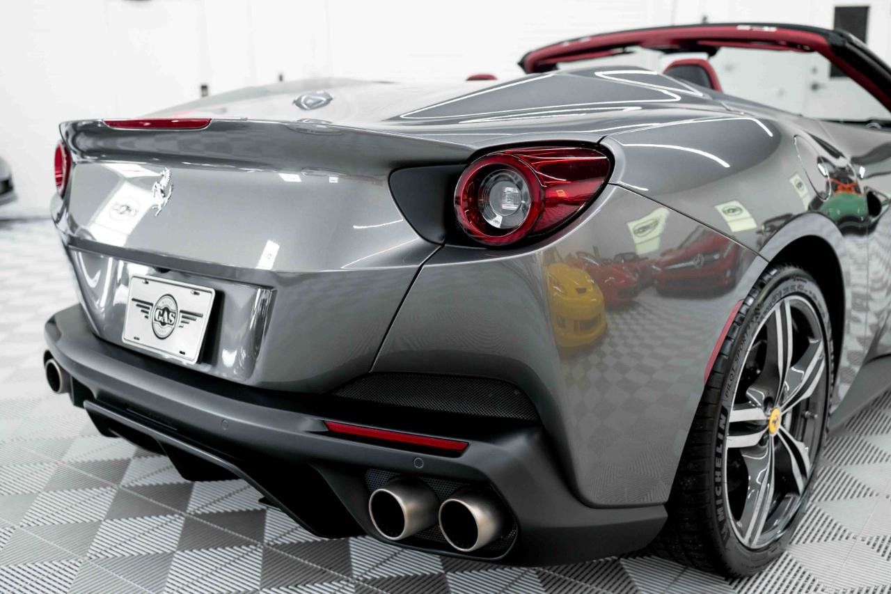 Used 2020 Ferrari Portofino RWD image 44