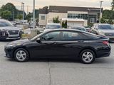 Used 2023 Hyundai Elantra SE image 4