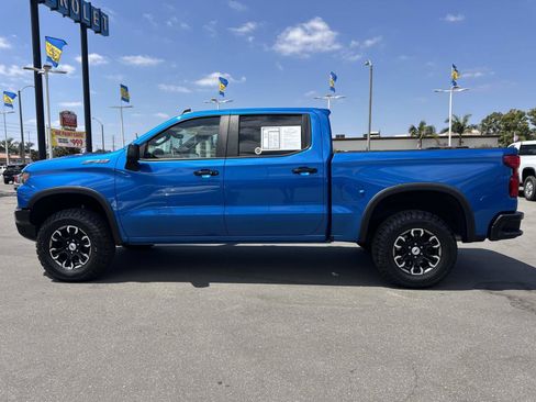 Used 2023 Chevrolet Silverado 1500 ZR2 w/ Technology Package AWD/4WD image 8