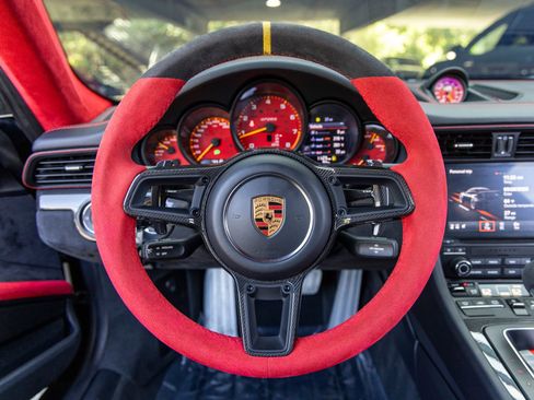 Used 2018 Porsche 911 GT2 RS image 46