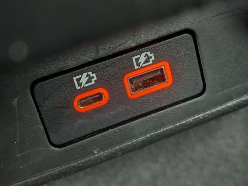 Used 2025 Nissan Altima 2.5 SV FWD image 26