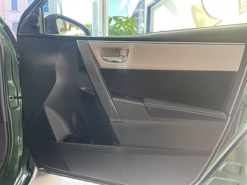 Used 2015 Toyota Corolla LE FWD image 26