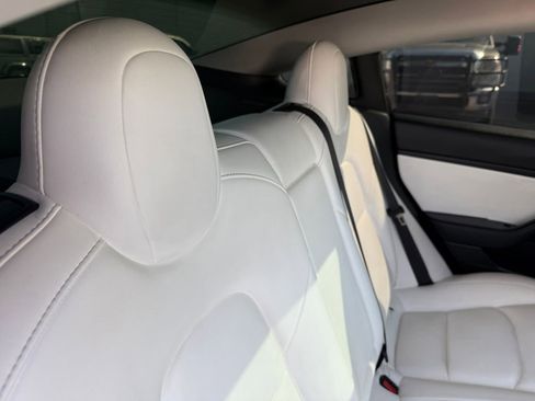 Used 2020 Tesla Model 3 Standard Range Plus RWD image 25