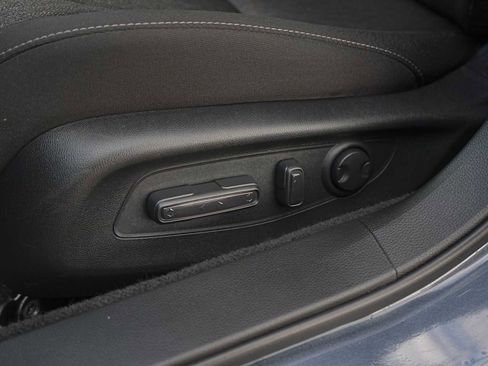 Used 2023 Honda Accord EX image 12