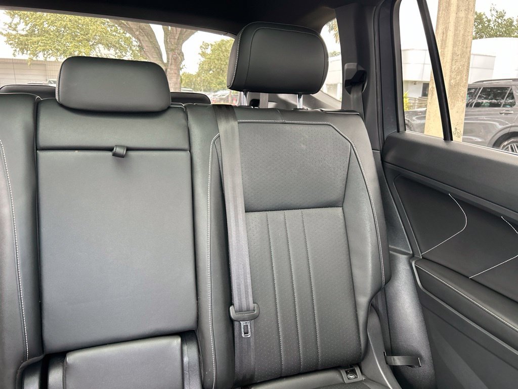 Used 2023 Volkswagen Tiguan SE R-Line FWD image 14