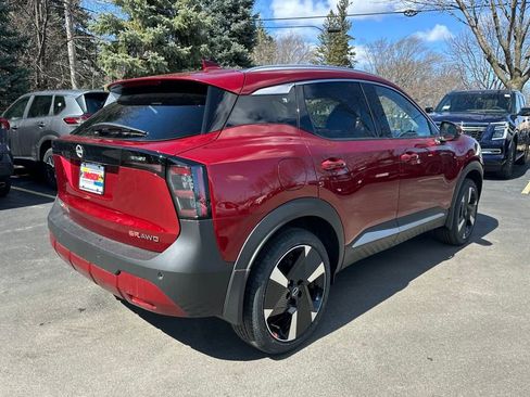 New 2025 Nissan Kicks SR image 5