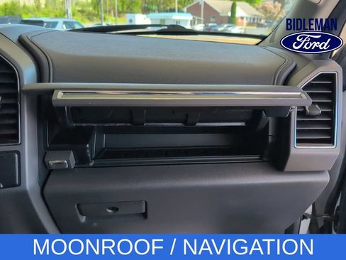Used 2019 Ford Expedition XLT w/ Equipment Group 202A AWD/4WD image 33