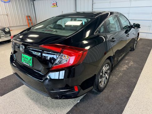 Used 2016 Honda Civic EX image 3