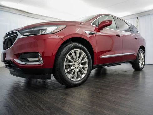 Used 2021 Buick Enclave Essence w/ LPO, Floor Liner Package AWD/4WD image 31