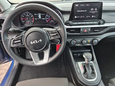 Used 2023 Kia Forte LXS w/ LXS Technology Package FWD image 14