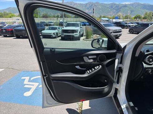 Used 2017 Mercedes-Benz GLC 300 4MATIC image 10