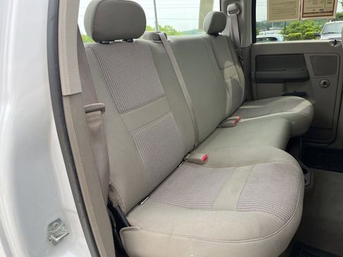 Used 2007 Dodge Ram 1500 Truck SLT RWD image 11