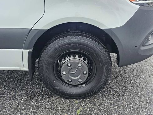 Used 2025 Mercedes-Benz Sprinter 3500 image 9