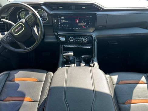 Used 2023 GMC Sierra 1500 AT4 w/ Technology Package AWD/4WD image 21