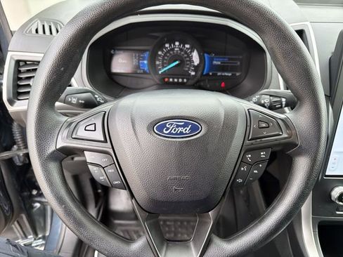 Used 2024 Ford Edge SE w/ Black Appearance Package image 16