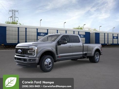 New 2026 Ford F450 Platinum w/ FX4 Off-Road Package AWD/4WD image 2