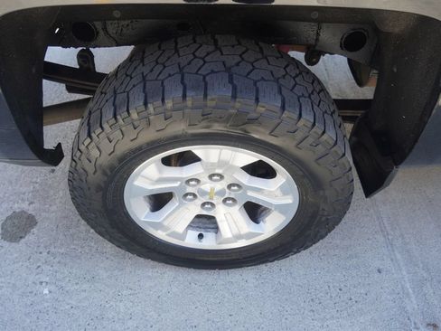 Used 2014 Chevrolet Silverado 1500 LTZ Z71 w/ LTZ Plus Package AWD/4WD image 36