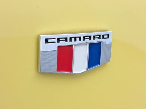 Used 2017 Chevrolet Camaro SS image 6