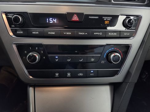 Used 2016 Hyundai Sonata SE w/ Cargo Package image 8