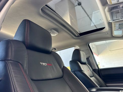 Used 2020 Toyota Tundra SR5 AWD/4WD image 15