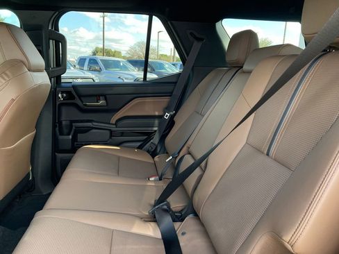 New 2026 Toyota 4Runner Limited AWD/4WD image 11