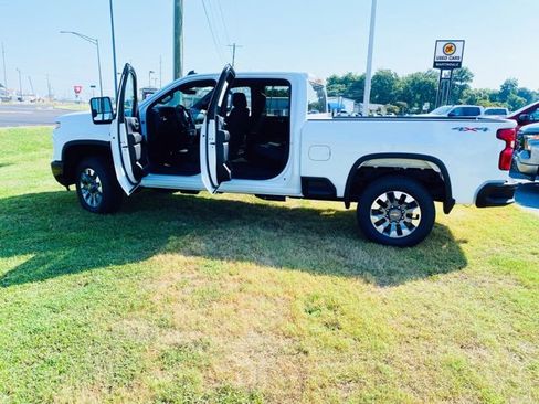 New 2025 Chevrolet Silverado 2500 Custom image 2