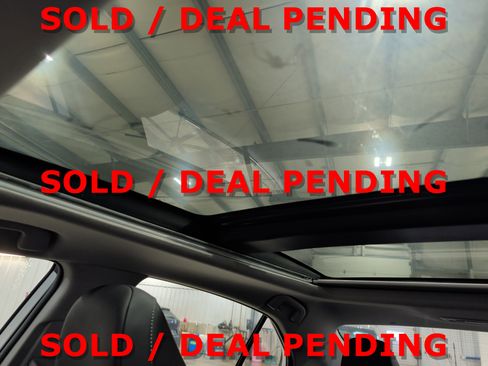 Used 2021 Toyota Camry XSE image 12