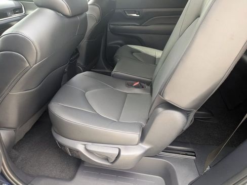 New 2026 Toyota Grand Highlander XLE image 14