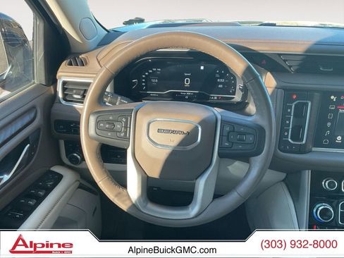 Used 2022 GMC Yukon XL Denali w/ Denali Ultimate Package image 12