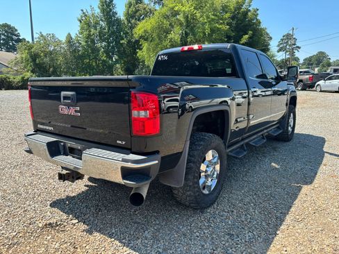 Used 2016 GMC Sierra 2500 SLT w/ Duramax Plus Package AWD/4WD image 4