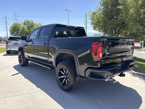 Used 2023 GMC Sierra 1500 Denali w/ Denali Reserve Package AWD/4WD image 5