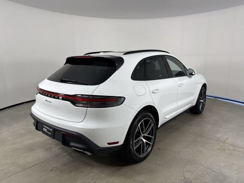 Certified 2025 Porsche Macan AWD/4WD image 7