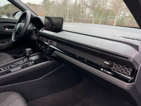 Certified 2024 Honda Accord Sport image 34