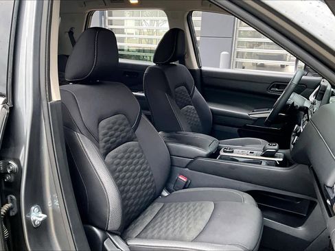 Certified 2024 Nissan Pathfinder SV w/ Cargo Package image 9