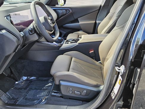 New 2025 BMW X3 xDrive30i w/ Convenience Package image 12