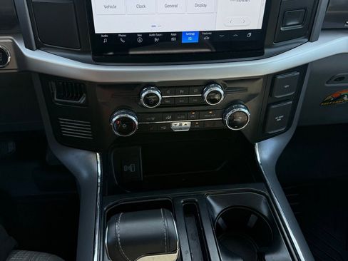 Used 2023 Ford F150 Lightning XLT image 8