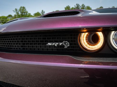 Used 2020 Dodge Challenger SRT Hellcat RWD image 8