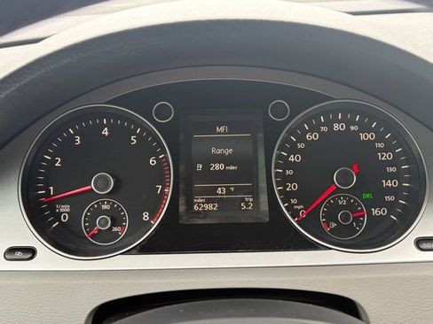 Used 2010 Volkswagen Passat Komfort image 16