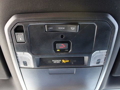 Used 2024 Toyota Tacoma SR5 AWD/4WD image 49