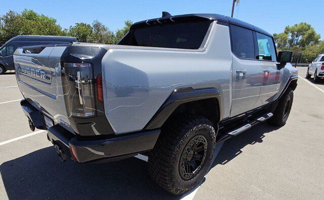 Used 2024 GMC Hummer EV 3X w/ Battery Pack, 24 Module Pack AWD/4WD image 5