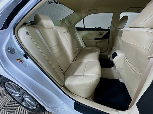 Used 2016 Toyota Camry XLE FWD image 32