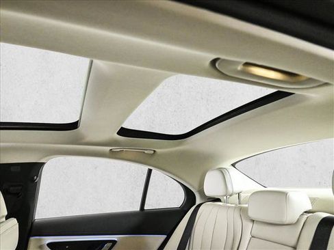Used 2025 Mercedes-Benz E 450 4MATIC Sedan image 21