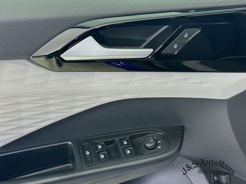 Used 2024 Volkswagen Taos S image 21