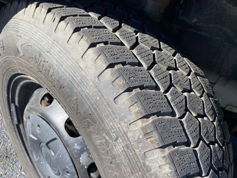 Used 2019 Ford Transit 250 148 Medium Roof image 19