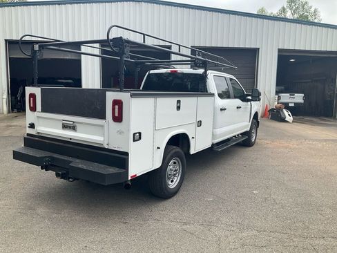 Used 2025 Ford F250 XL w/ XL Chrome Package image 5