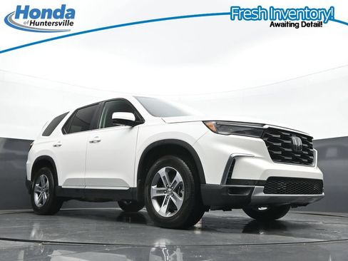 Used 2025 Honda Pilot EX-L image 24